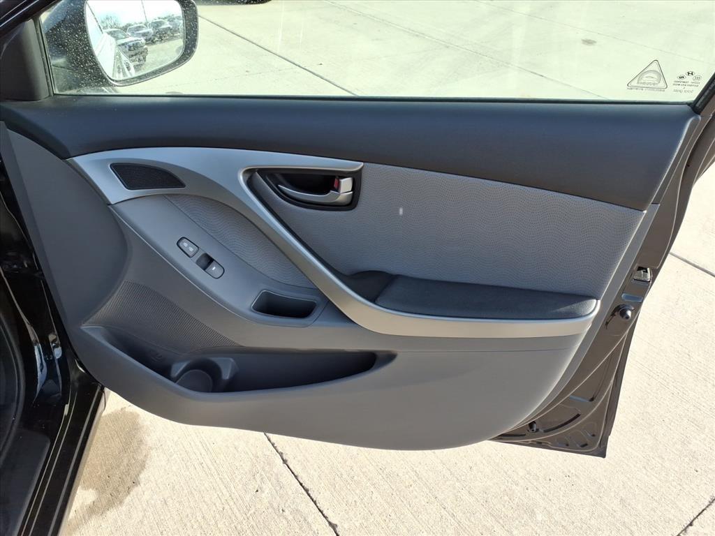 Hyundai Elantra Limited 2013