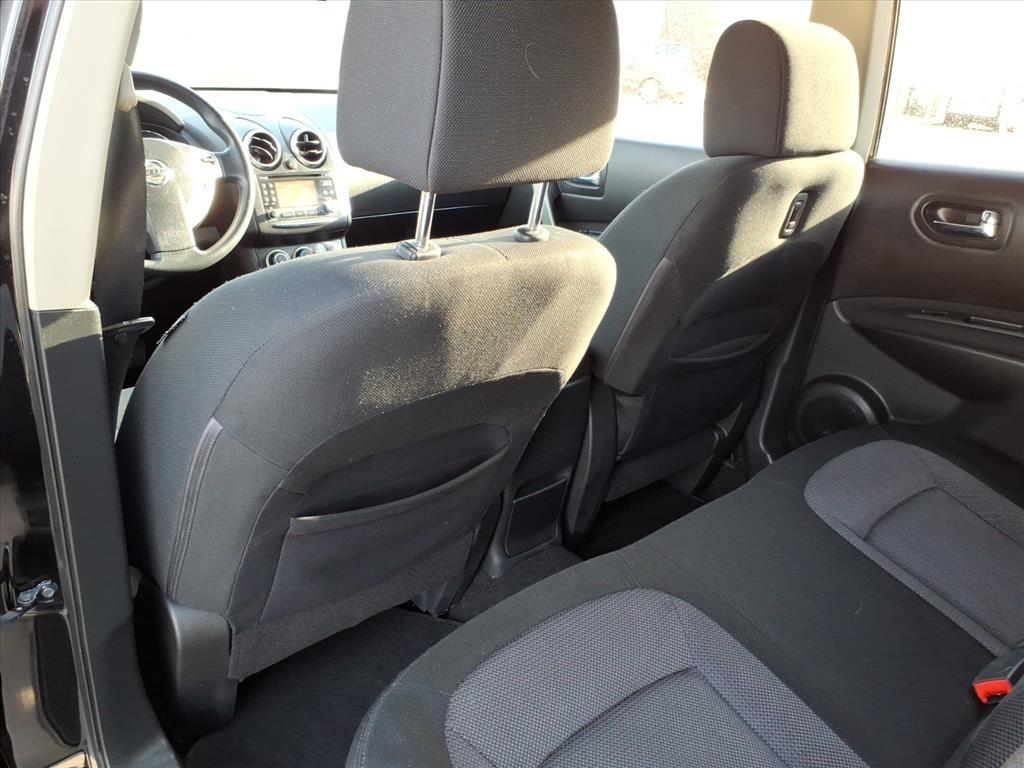 Nissan Rogue SV AWD 2011