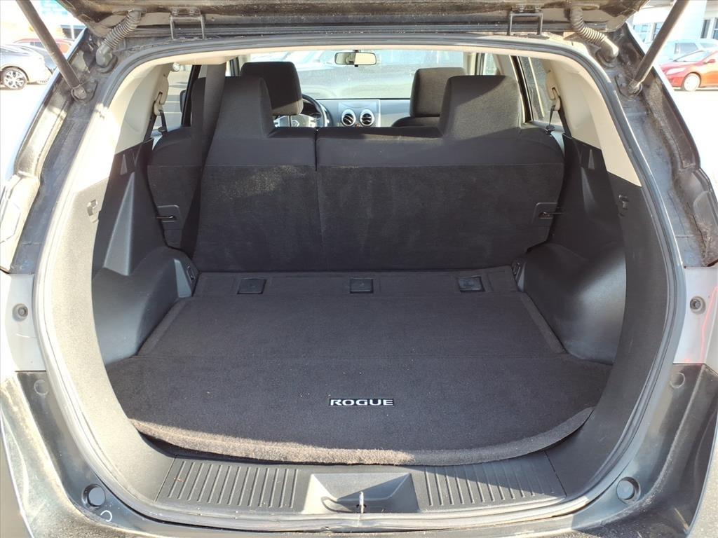 Nissan Rogue SV AWD 2011