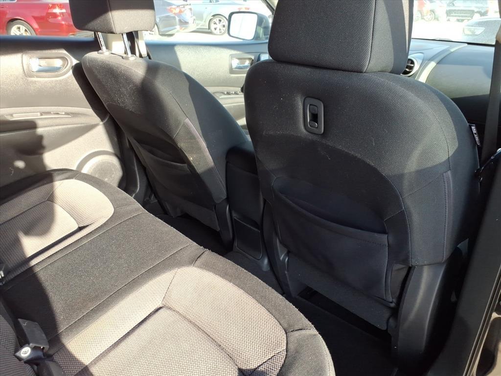 Nissan Rogue SV AWD 2011