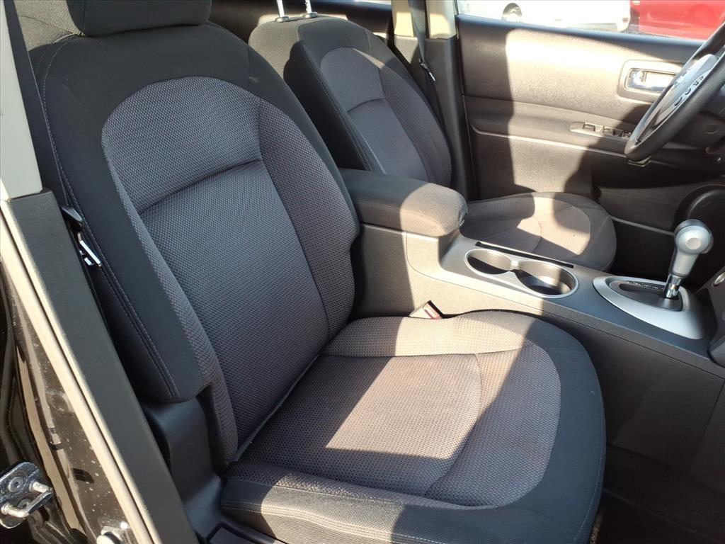 Nissan Rogue SV AWD 2011