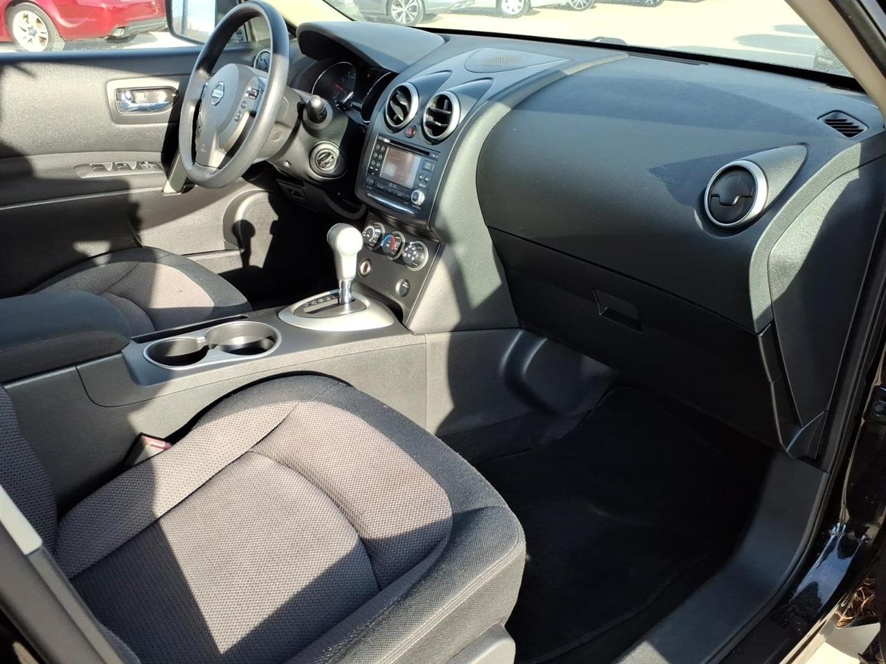Nissan Rogue SV AWD 2011