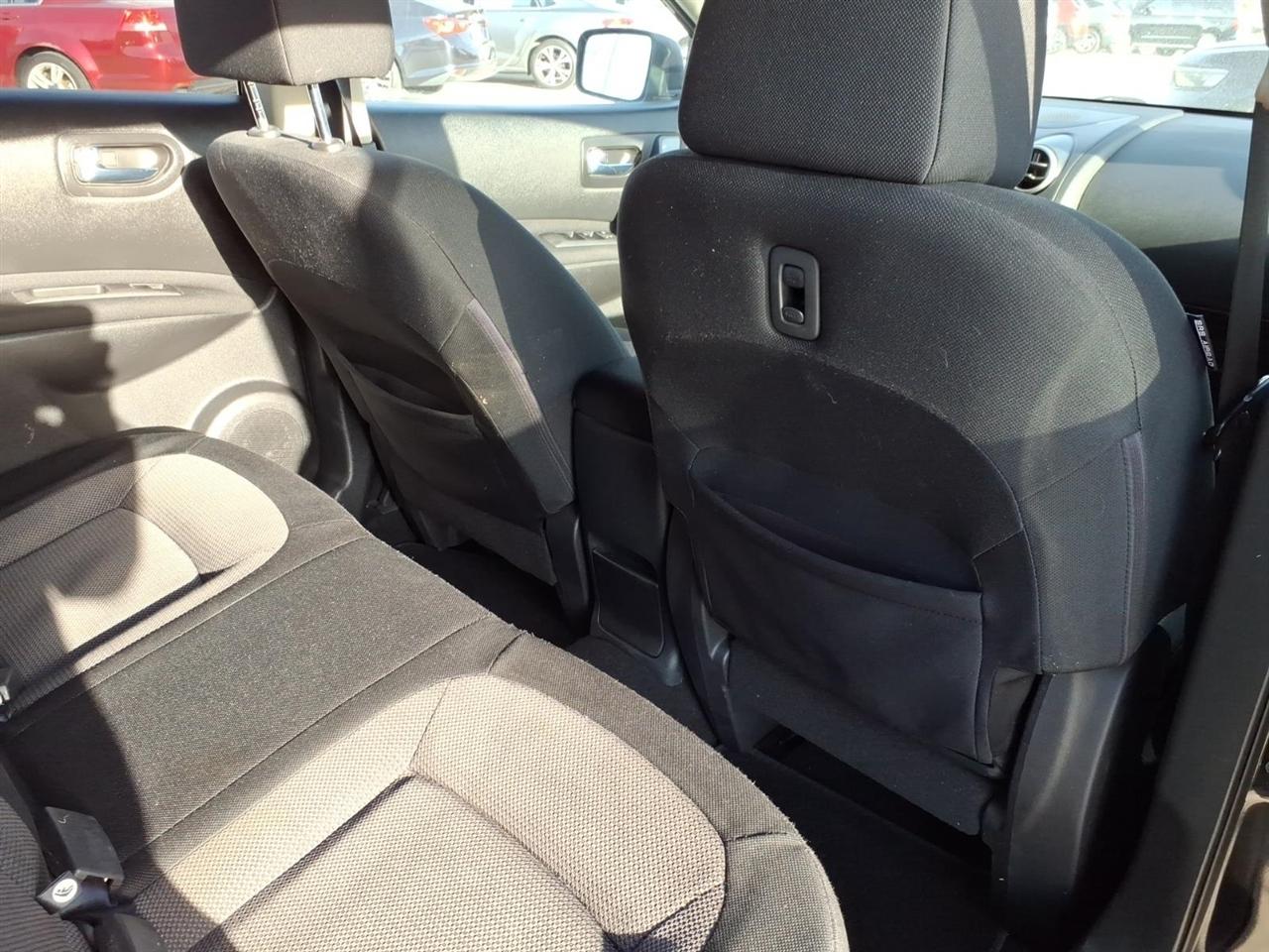 Nissan Rogue SV AWD 2011