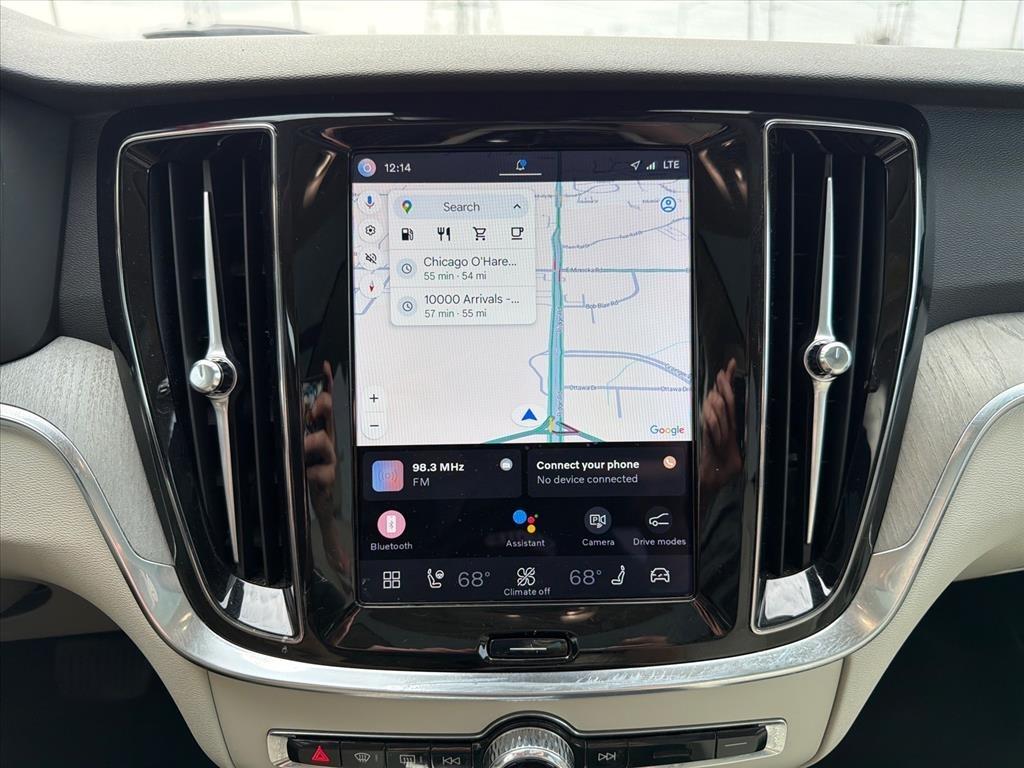 Volvo V60 Cross Country B5 Plus 2025