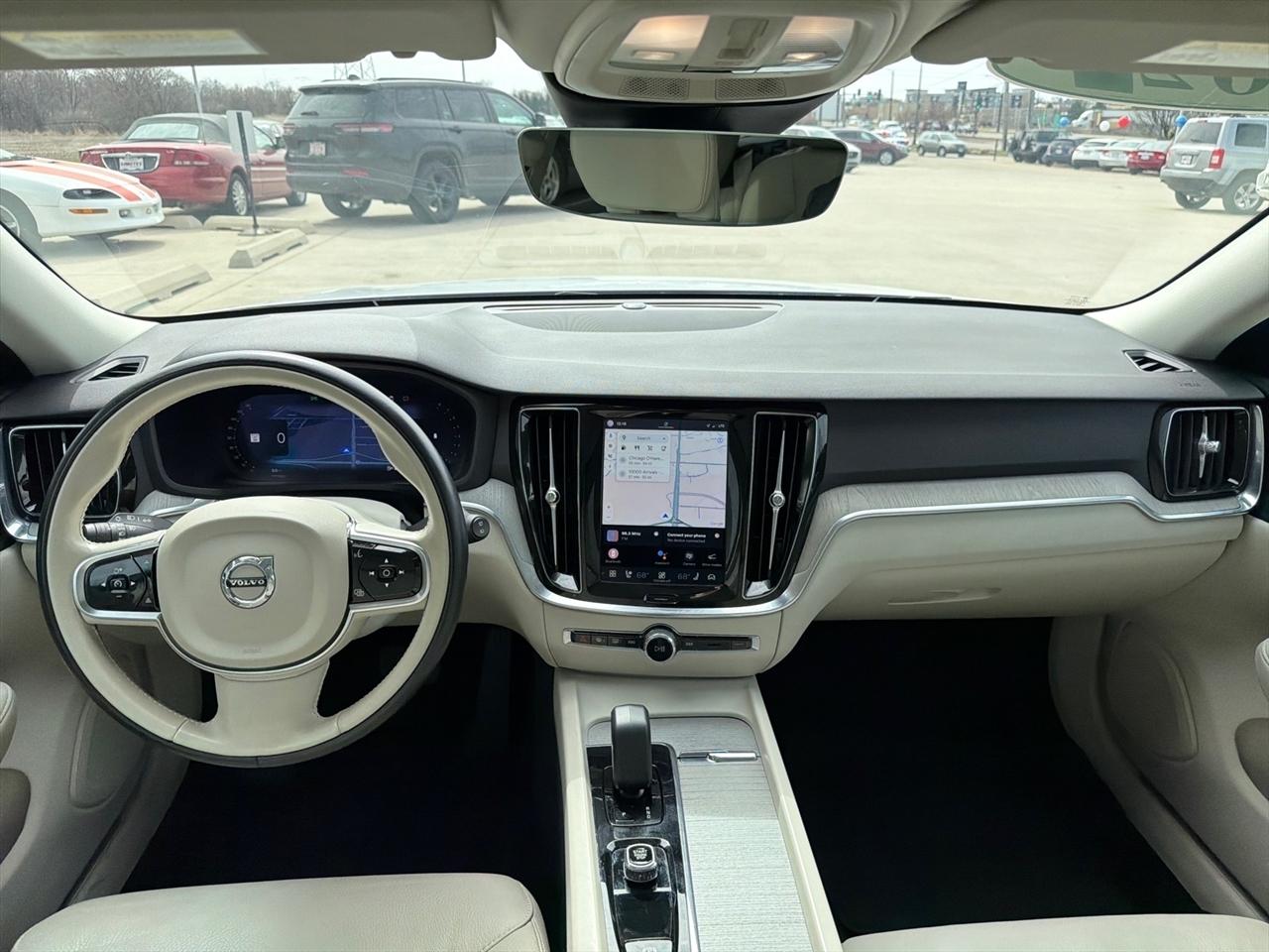 Volvo V60 Cross Country B5 Plus 2025