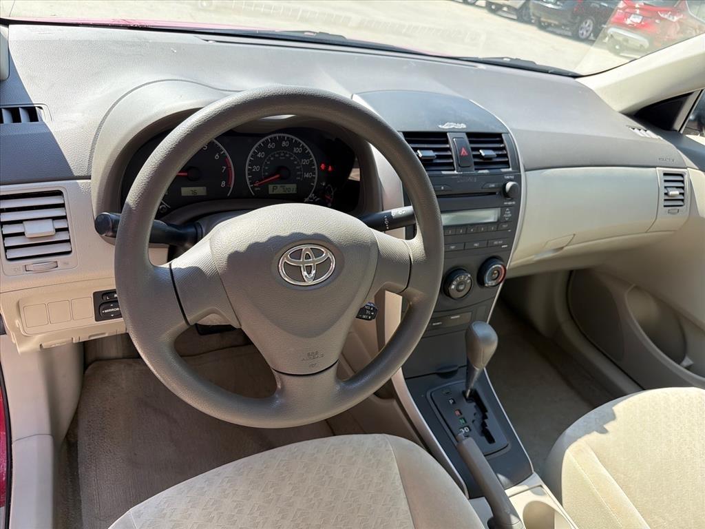 Toyota Corolla LE 4-Speed AT 2009