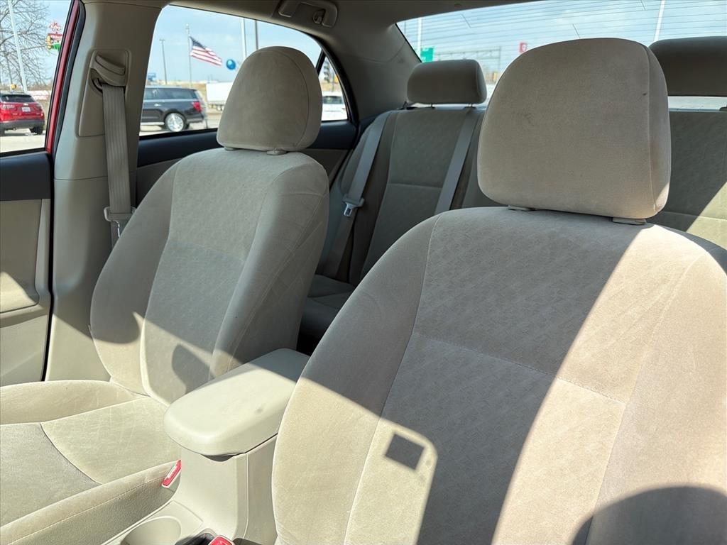 Toyota Corolla LE 4-Speed AT 2009