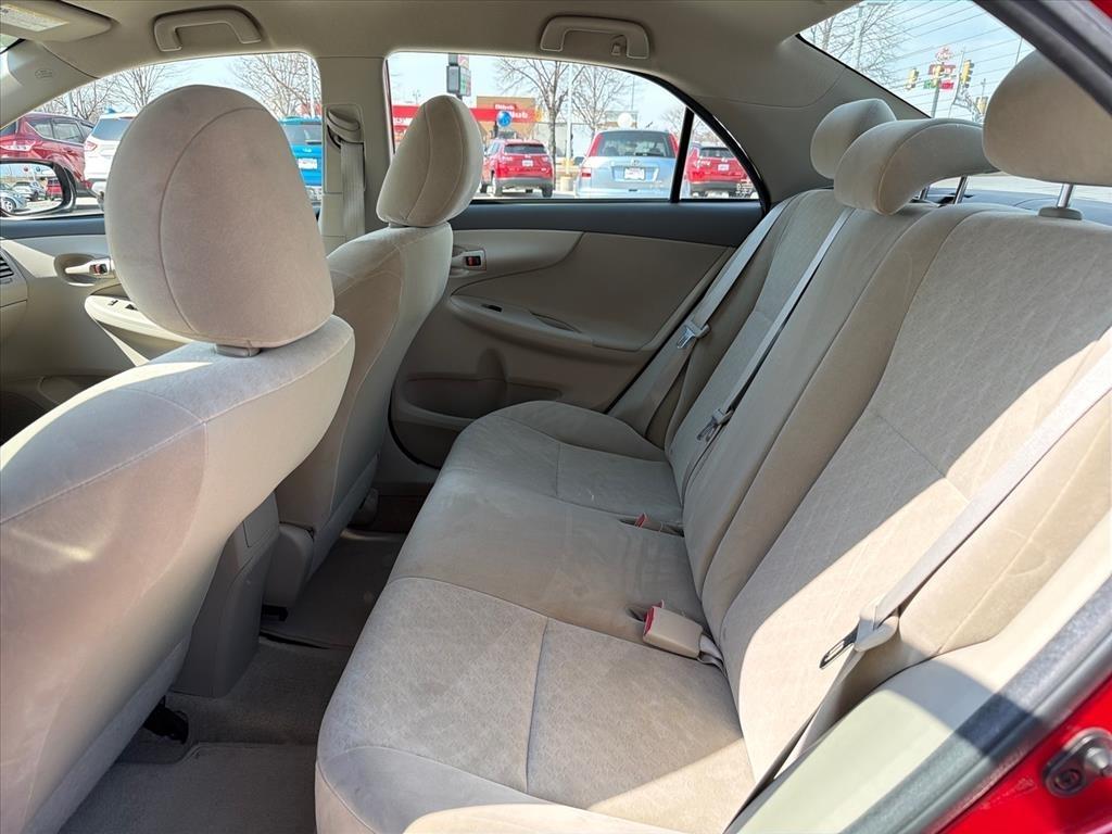 Toyota Corolla LE 4-Speed AT 2009