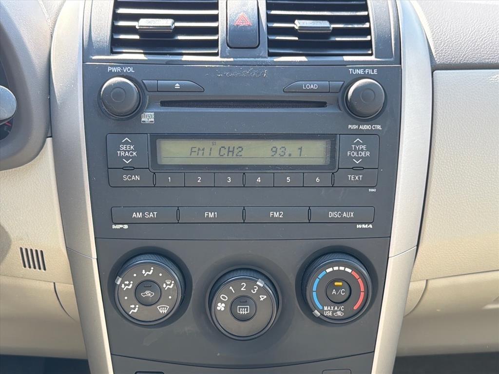 Toyota Corolla LE 4-Speed AT 2009