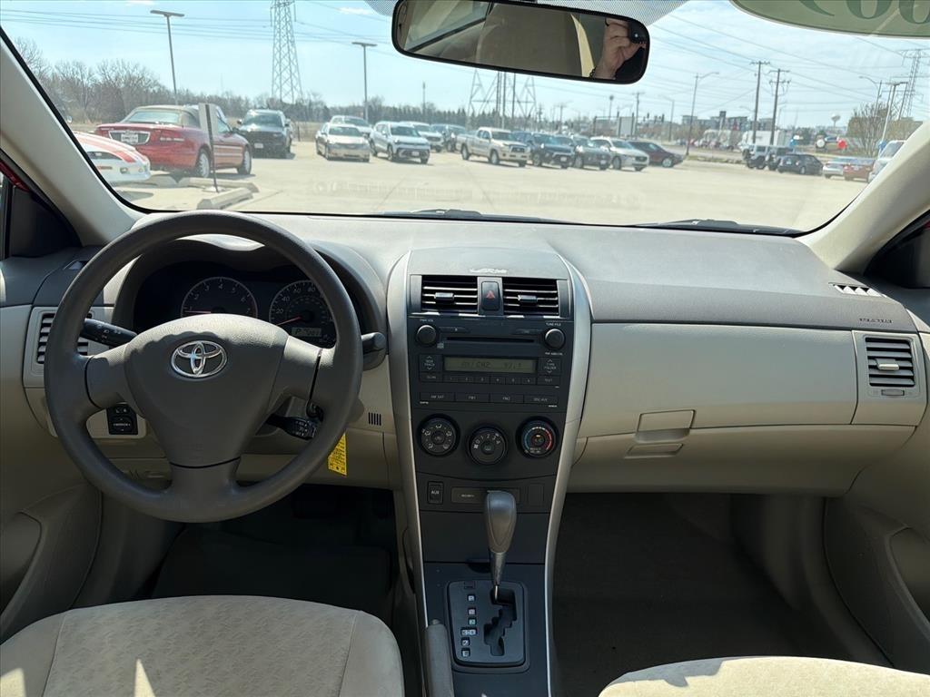 Toyota Corolla LE 4-Speed AT 2009