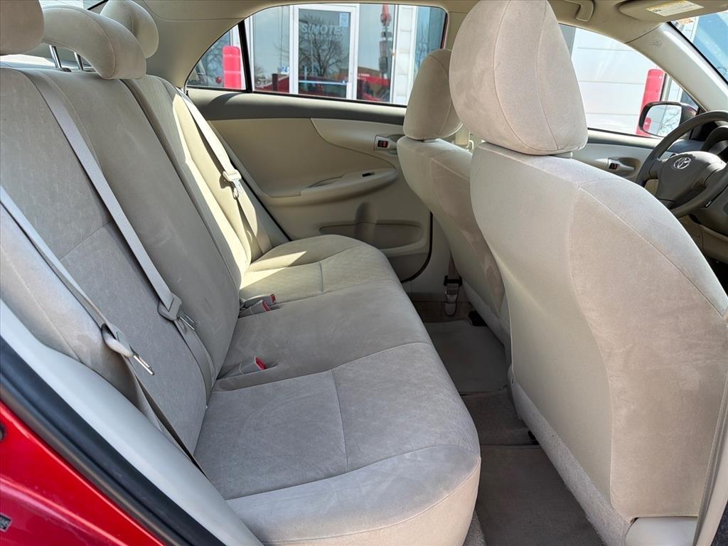 Toyota Corolla LE 4-Speed AT 2009