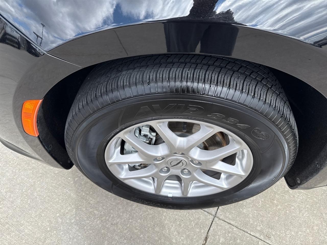 Chrysler Pacifica Select 2025