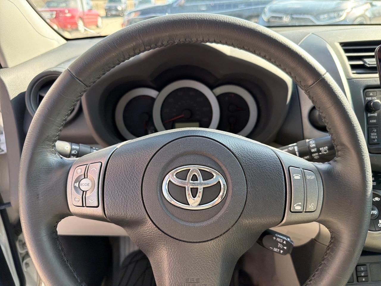 Toyota RAV4 Limited I4 4WD 2012