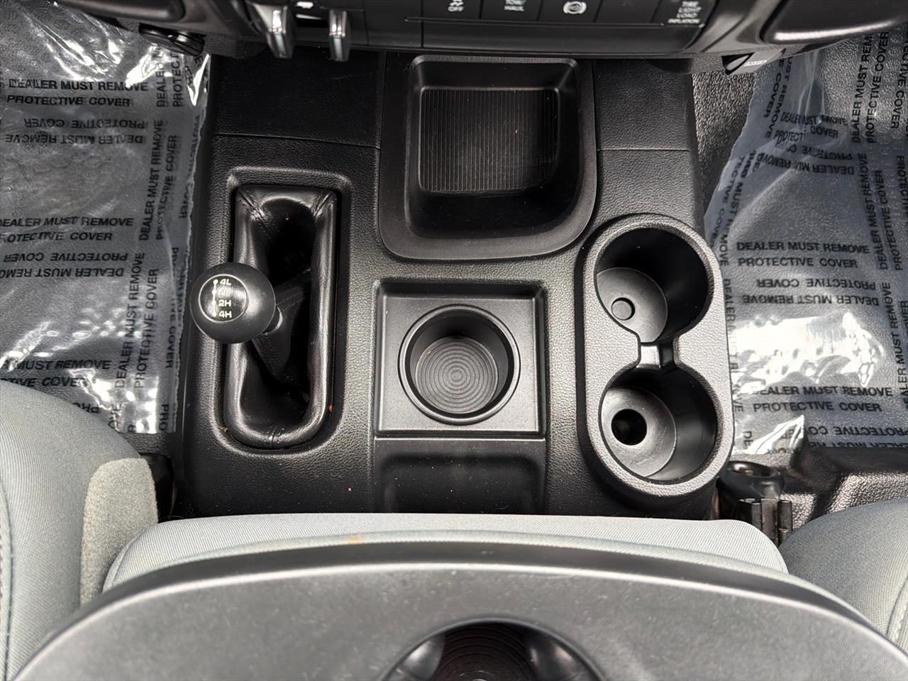 RAM 2500 Tradesman Crew Cab SWB 4WD 2013