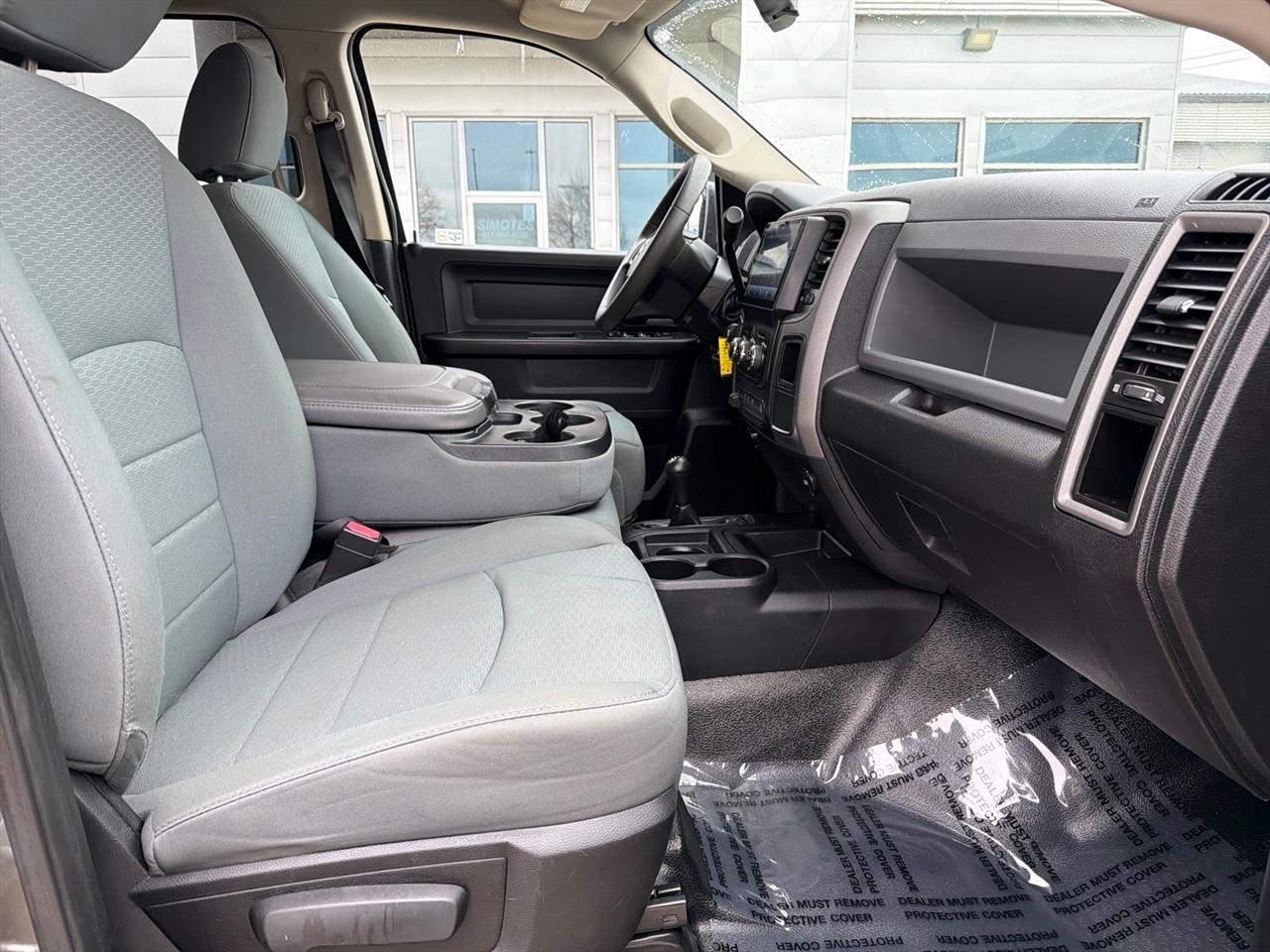 RAM 2500 Tradesman Crew Cab SWB 4WD 2013