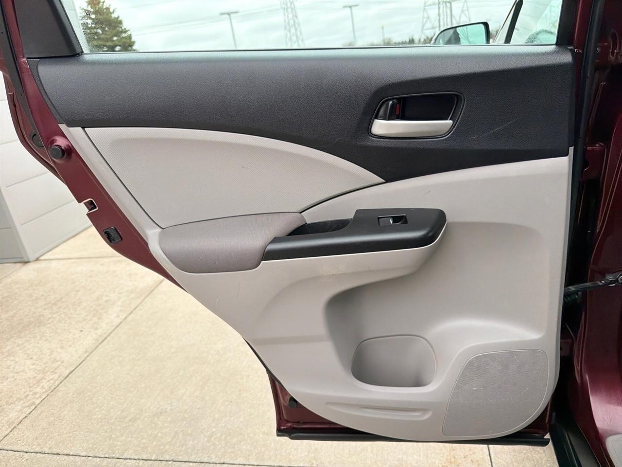 Honda CR-V LX 4WD 5-Speed AT 2013