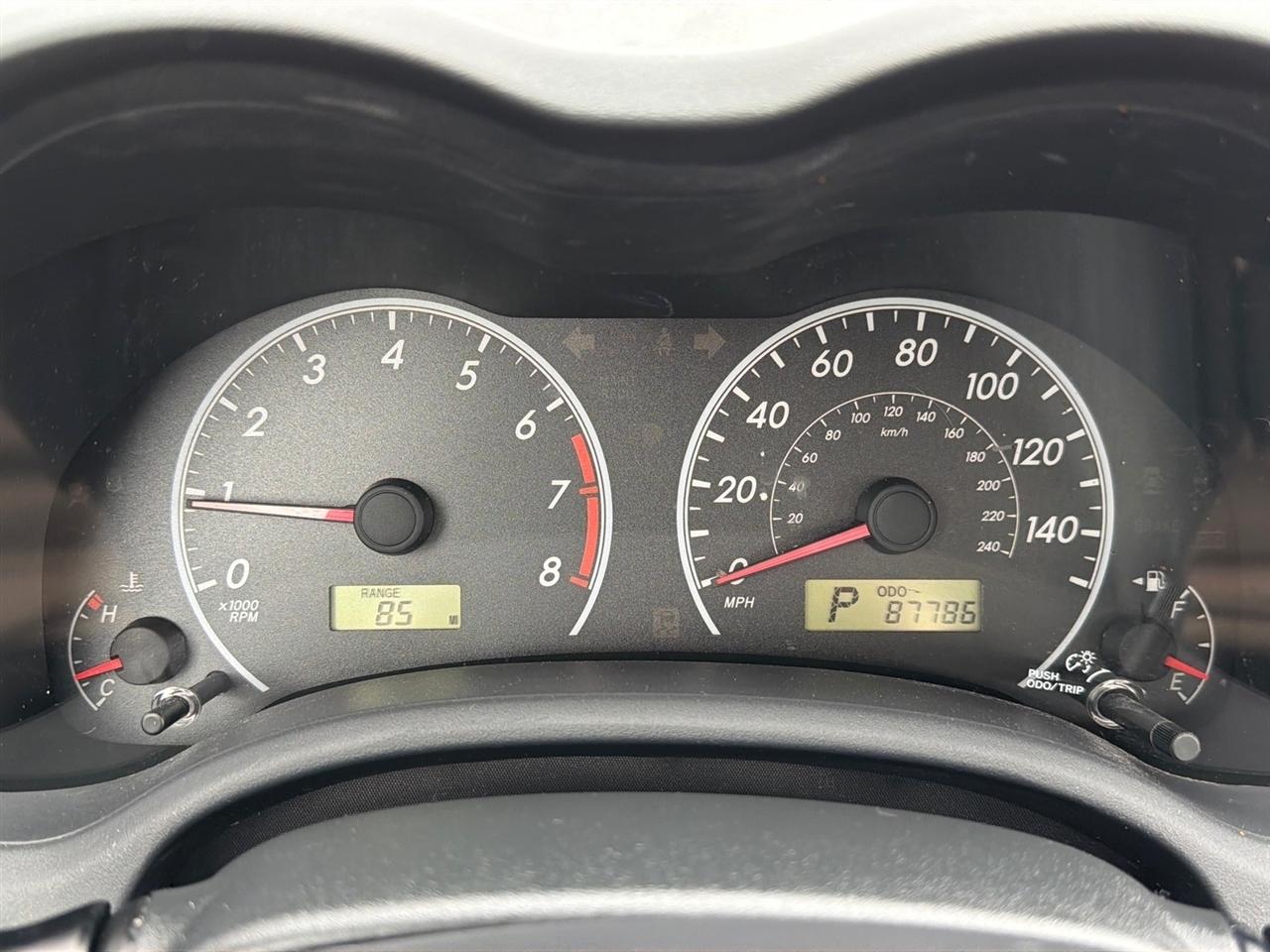 Toyota Corolla LE 4-Speed AT 2012