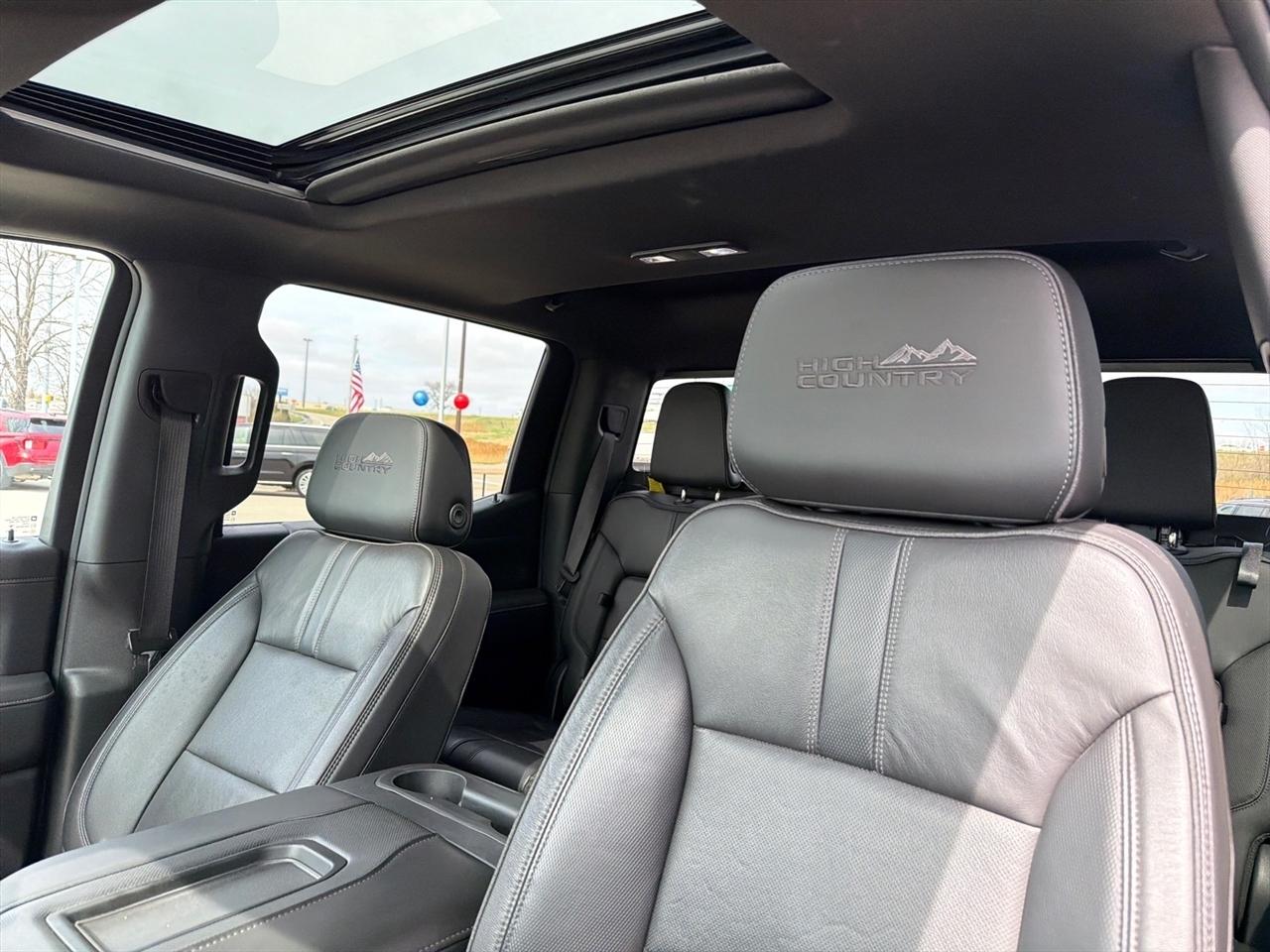 Chevrolet Silverado 1500 High Country Crew Cab 4WD 2021