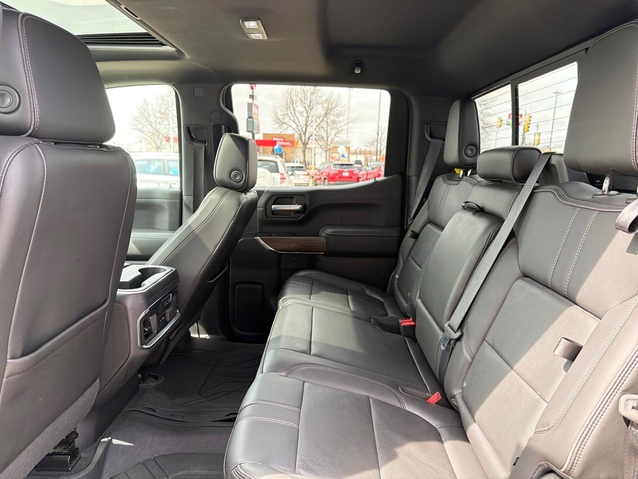 Chevrolet Silverado 1500 High Country Crew Cab 4WD 2021