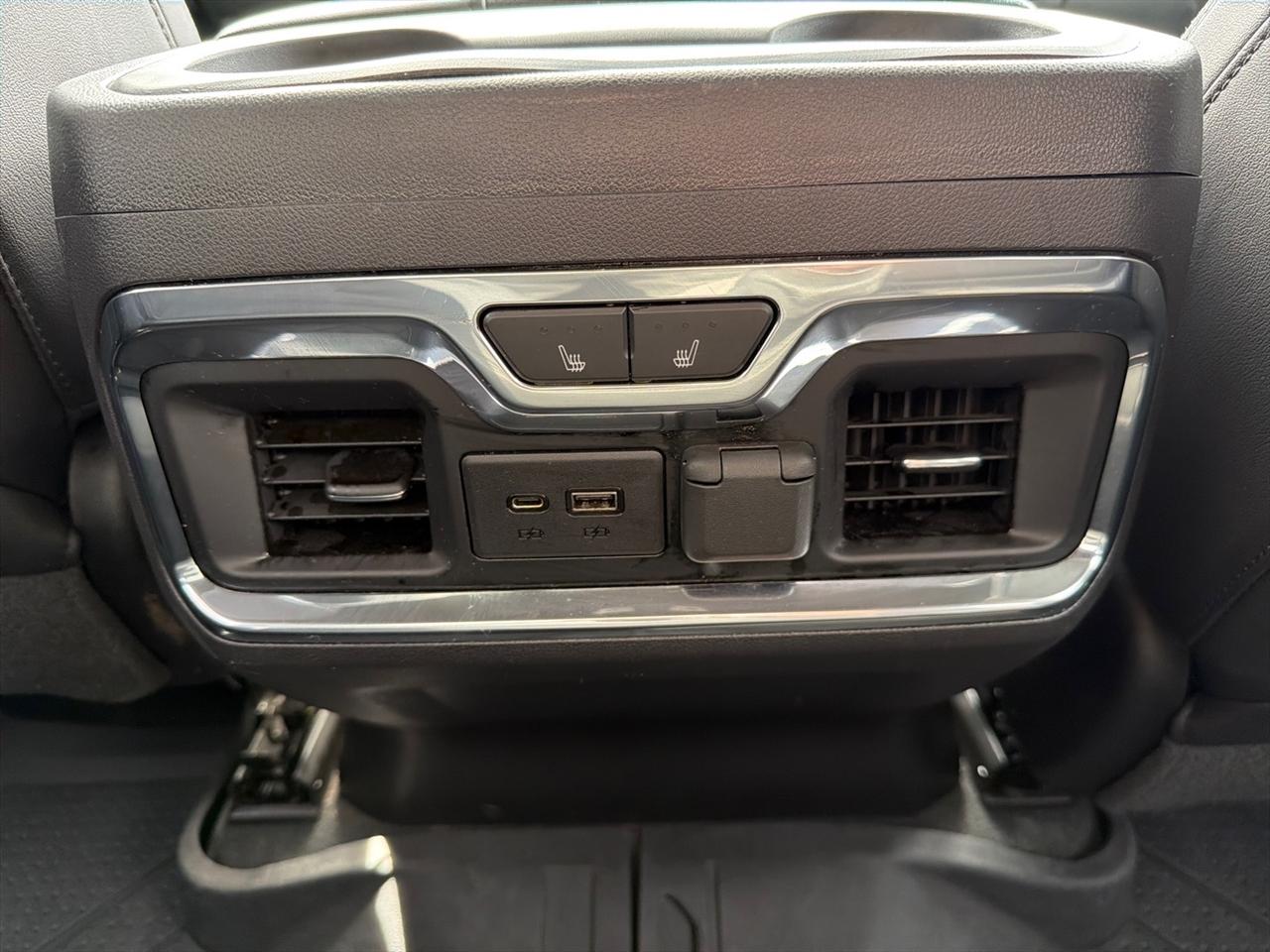 Chevrolet Silverado 1500 High Country Crew Cab 4WD 2021