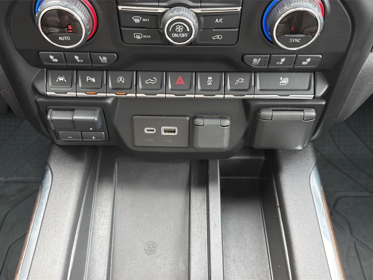 Chevrolet Silverado 1500 High Country Crew Cab 4WD 2021