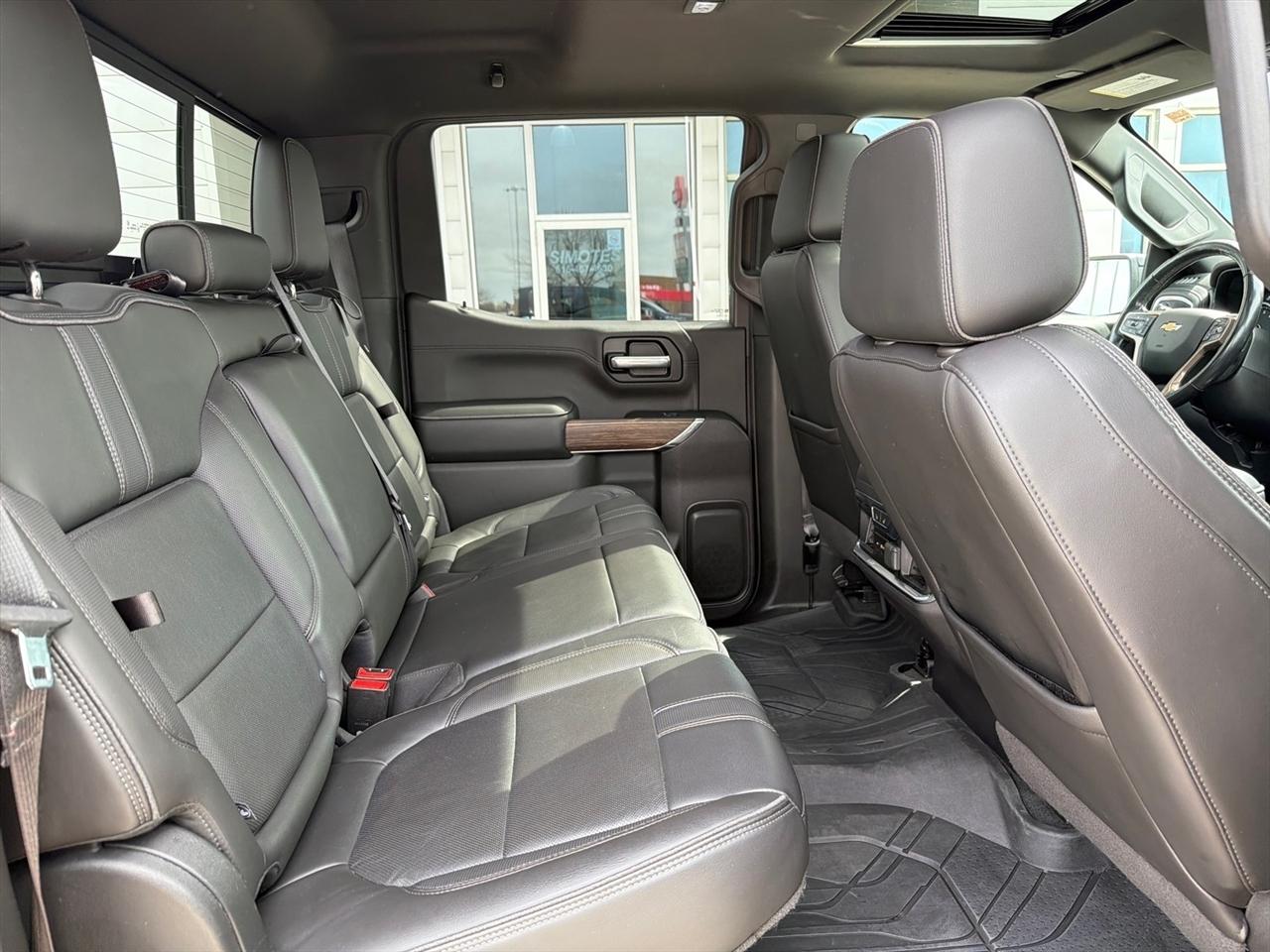 Chevrolet Silverado 1500 High Country Crew Cab 4WD 2021