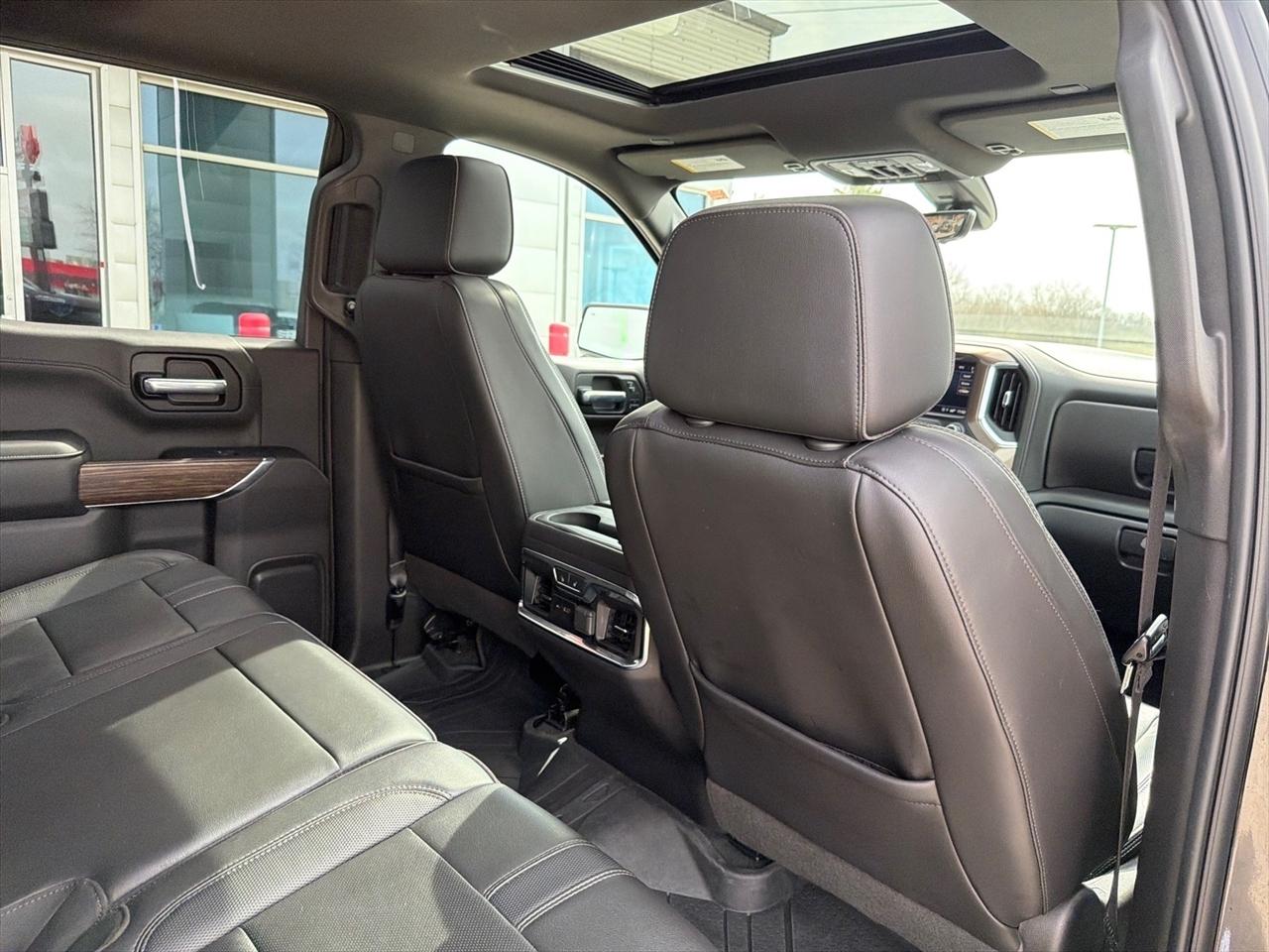 Chevrolet Silverado 1500 High Country Crew Cab 4WD 2021