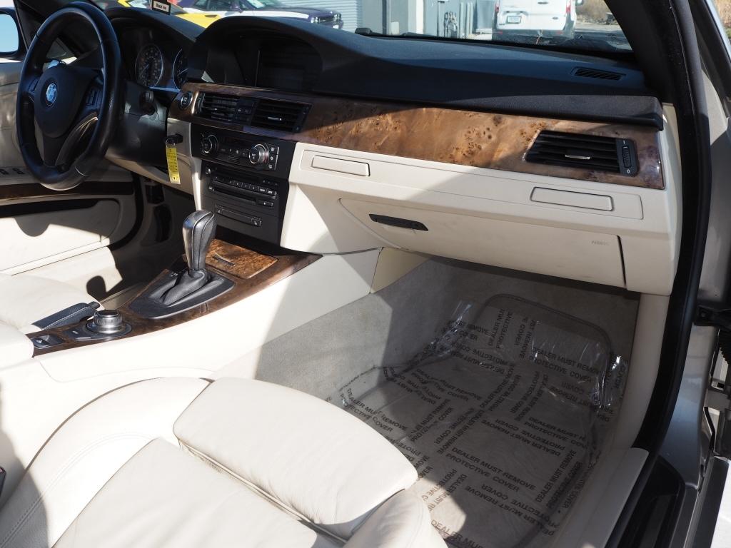 BMW 3-Series 328i Convertible 2008