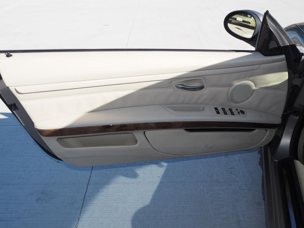 BMW 3-Series 328i Convertible 2008