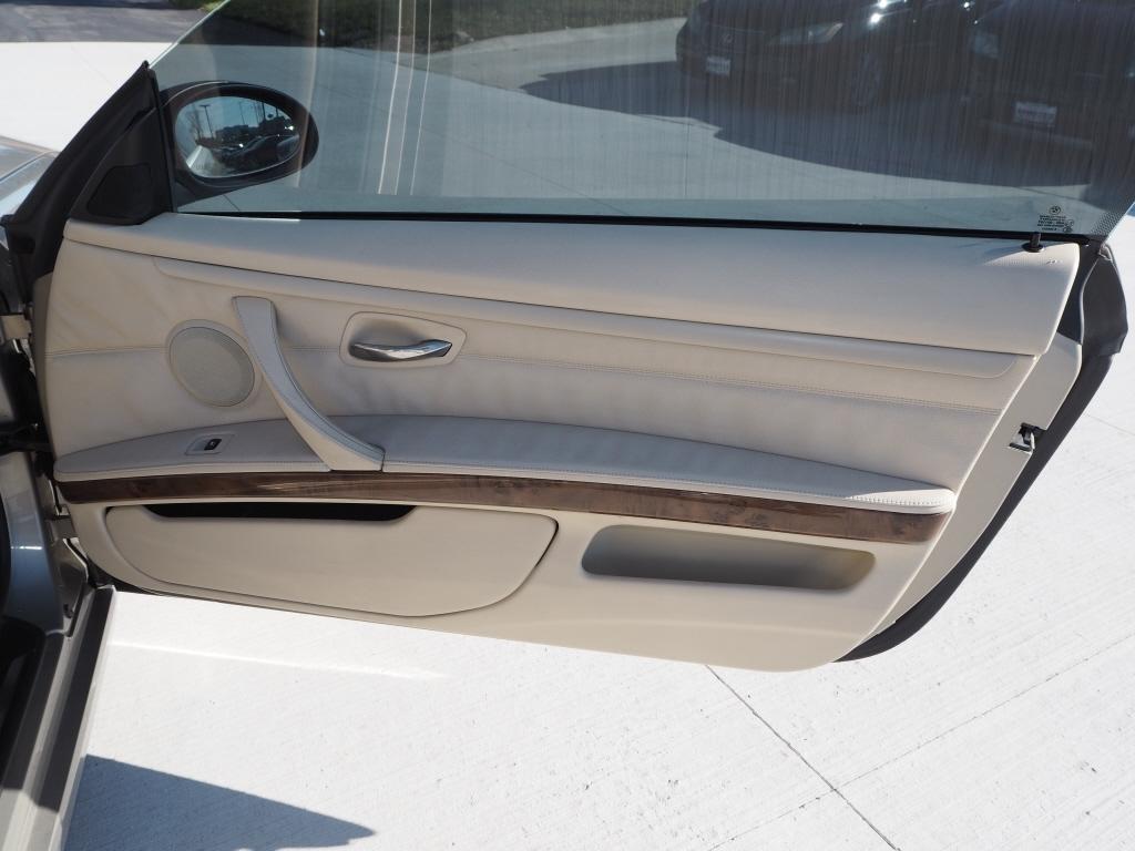 BMW 3-Series 328i Convertible 2008