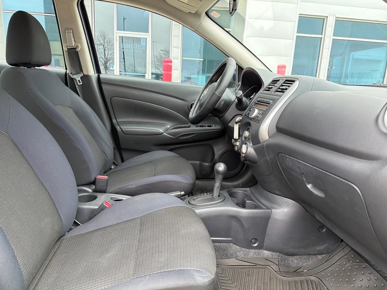 Nissan Versa 1.6 SV Sedan 2012