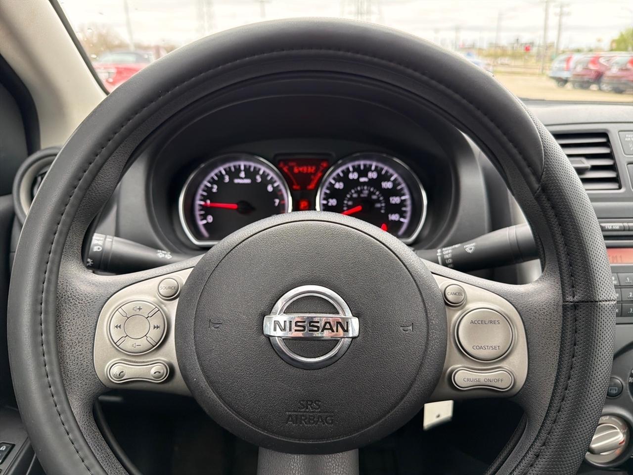 Nissan Versa 1.6 SV Sedan 2012