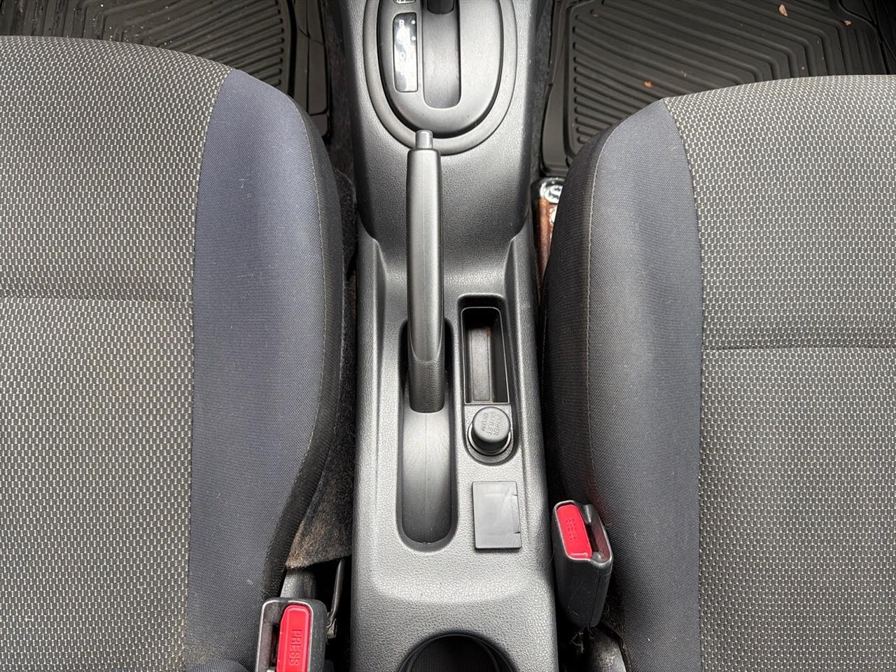 Nissan Versa 1.6 SV Sedan 2012