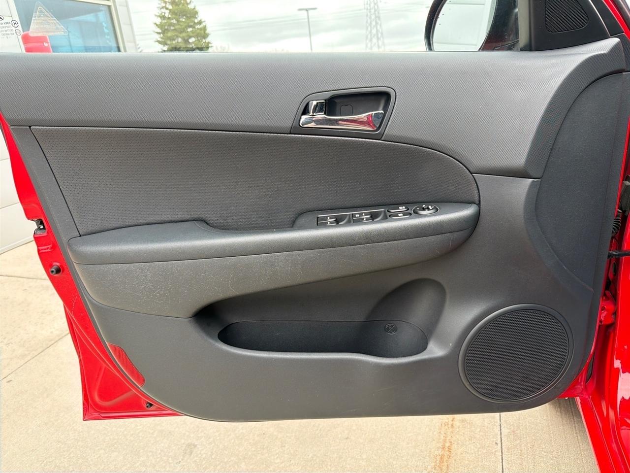 Hyundai Elantra Touring SE Manual 2011