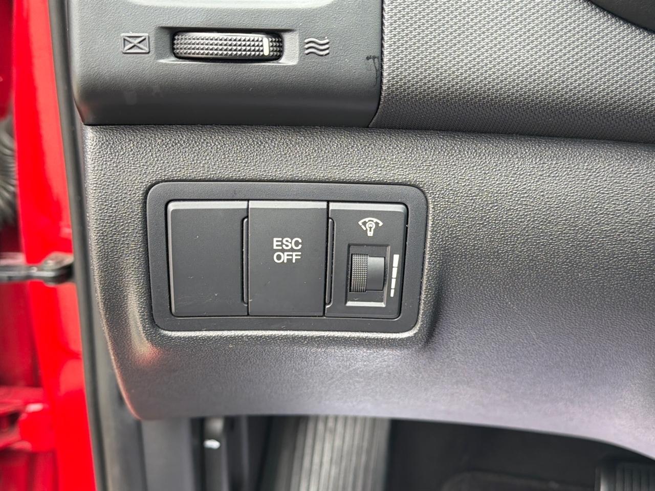 Hyundai Elantra Touring SE Manual 2011