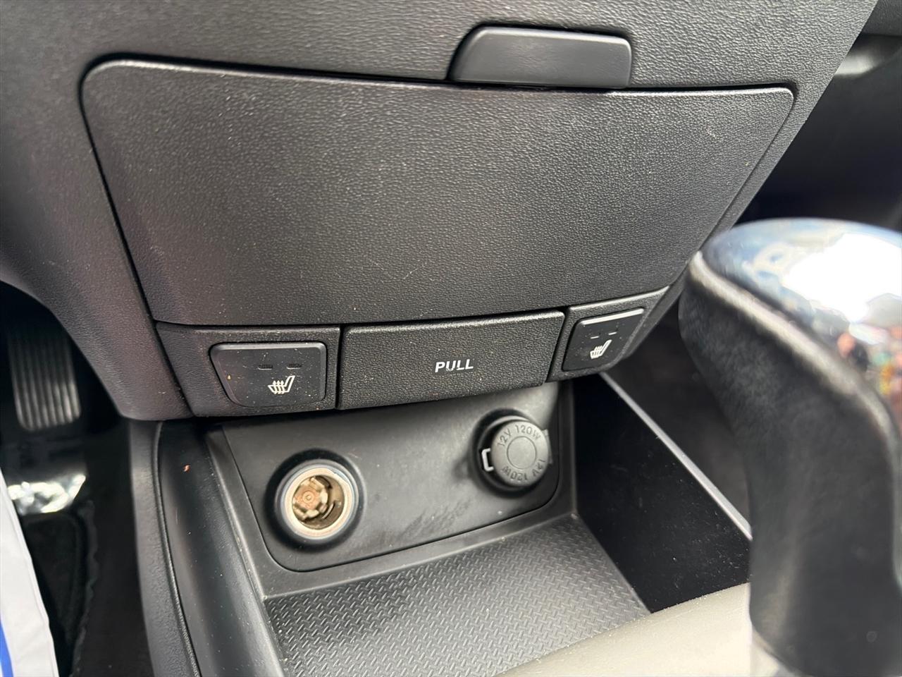 Hyundai Elantra Touring SE Manual 2011