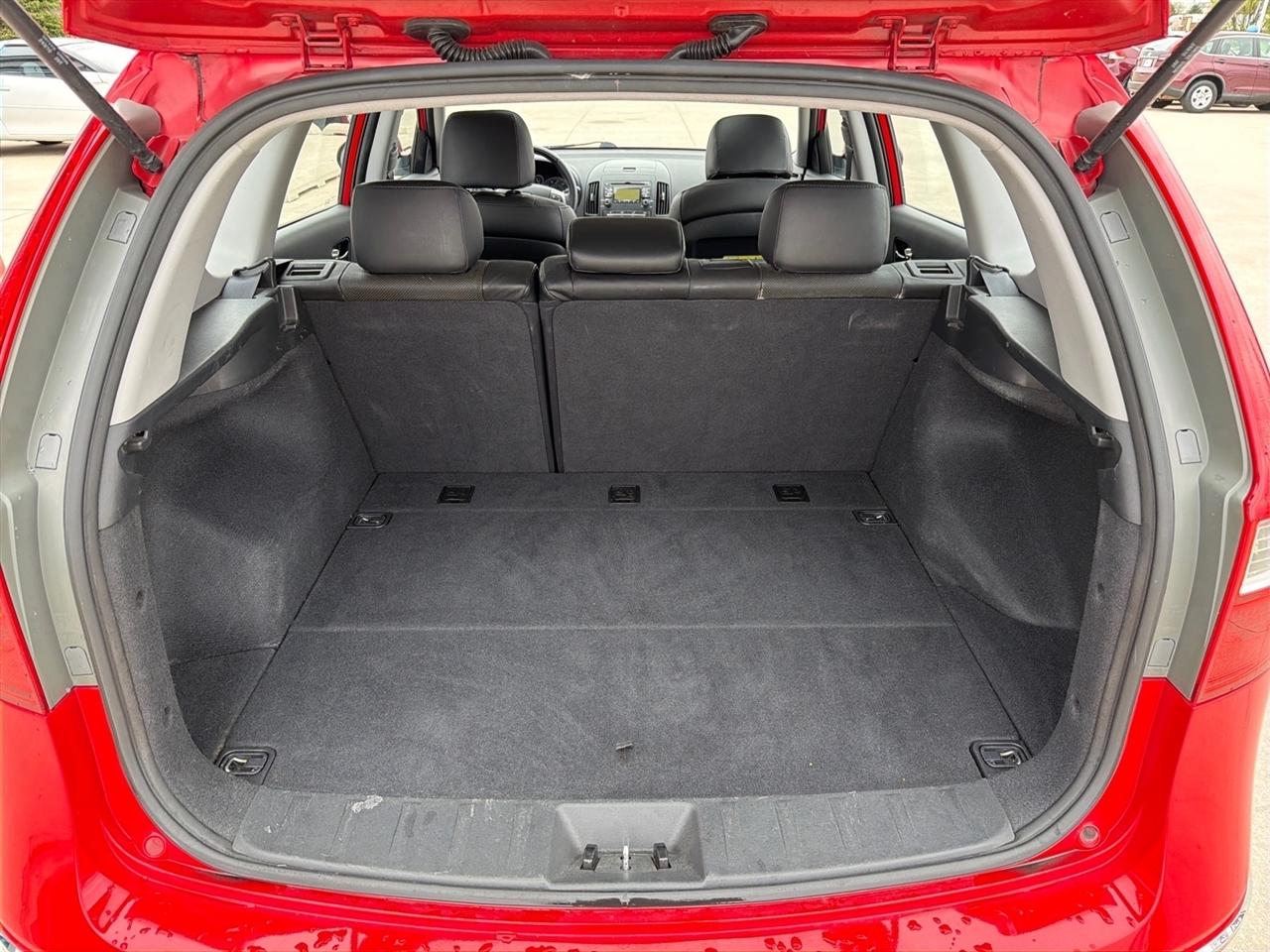 Hyundai Elantra Touring SE Manual 2011