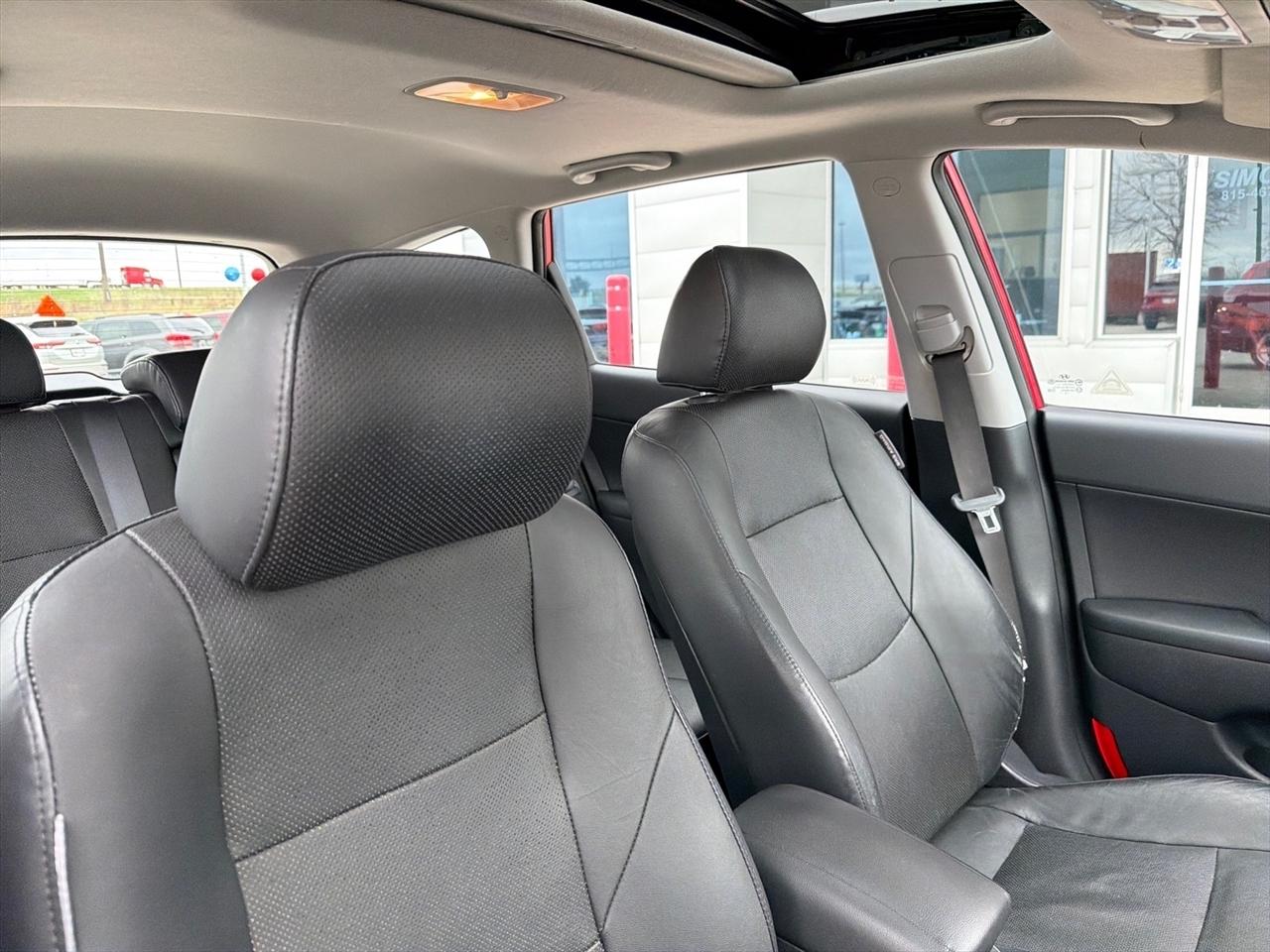 Hyundai Elantra Touring SE Manual 2011