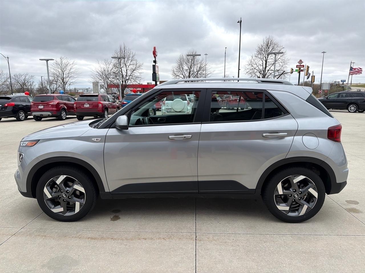 Hyundai Venue SEL 2025