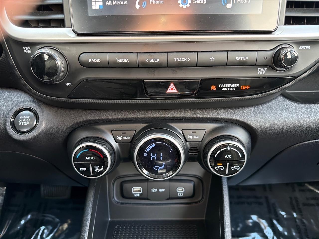 Hyundai Venue SEL 2025