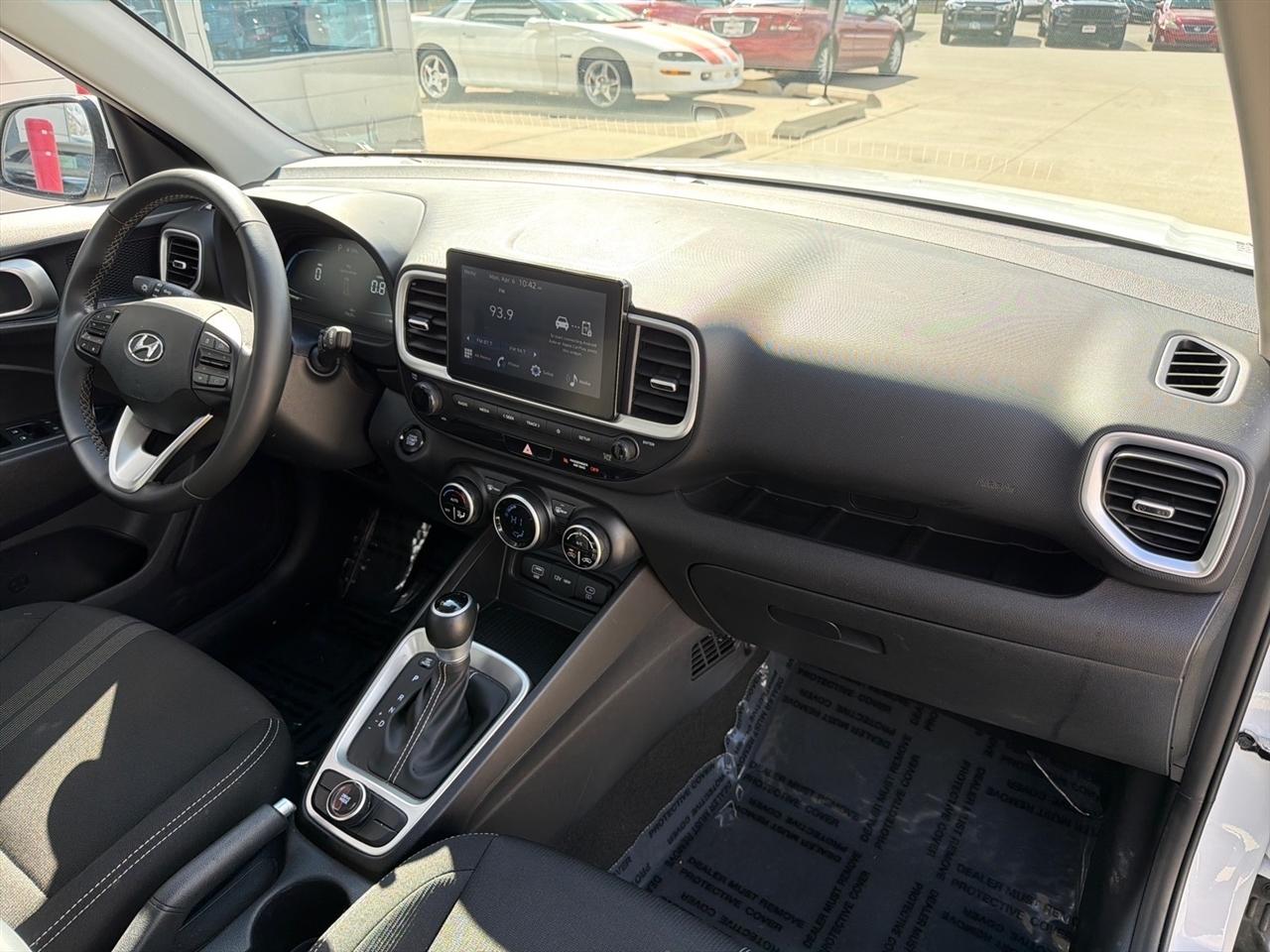 Hyundai Venue SEL 2025