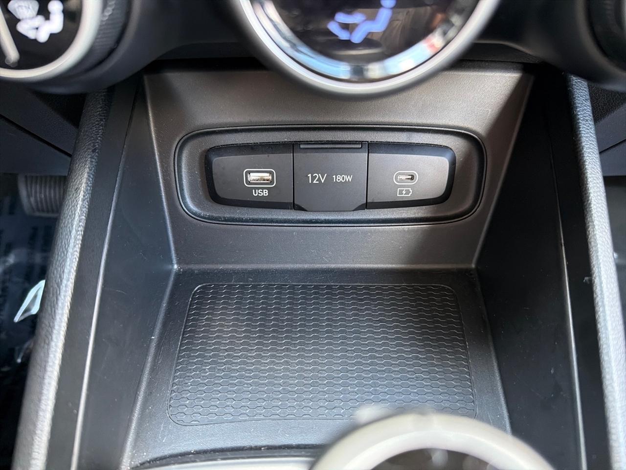 Hyundai Venue SEL 2025