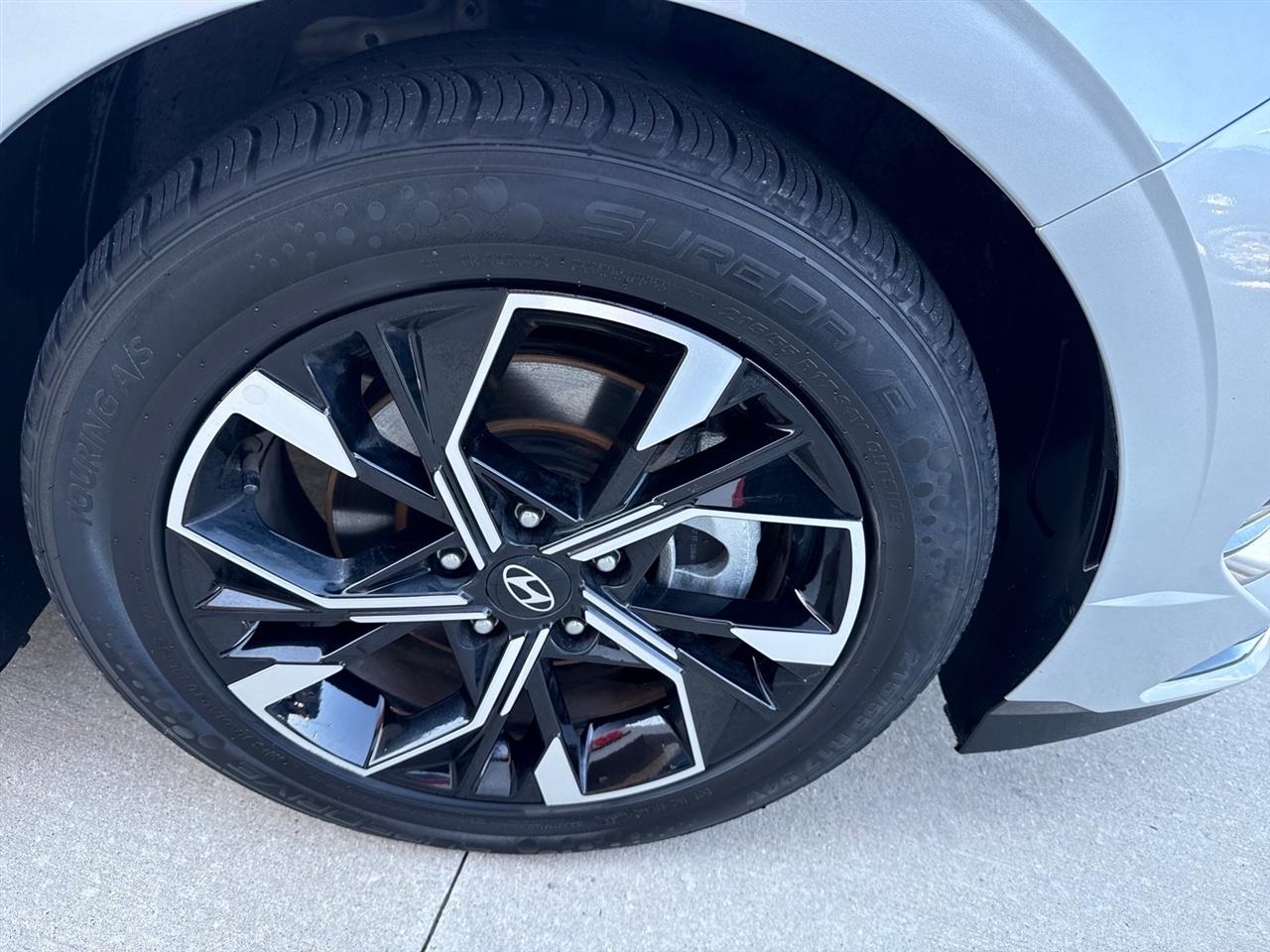 Hyundai Sonata SEL 2025