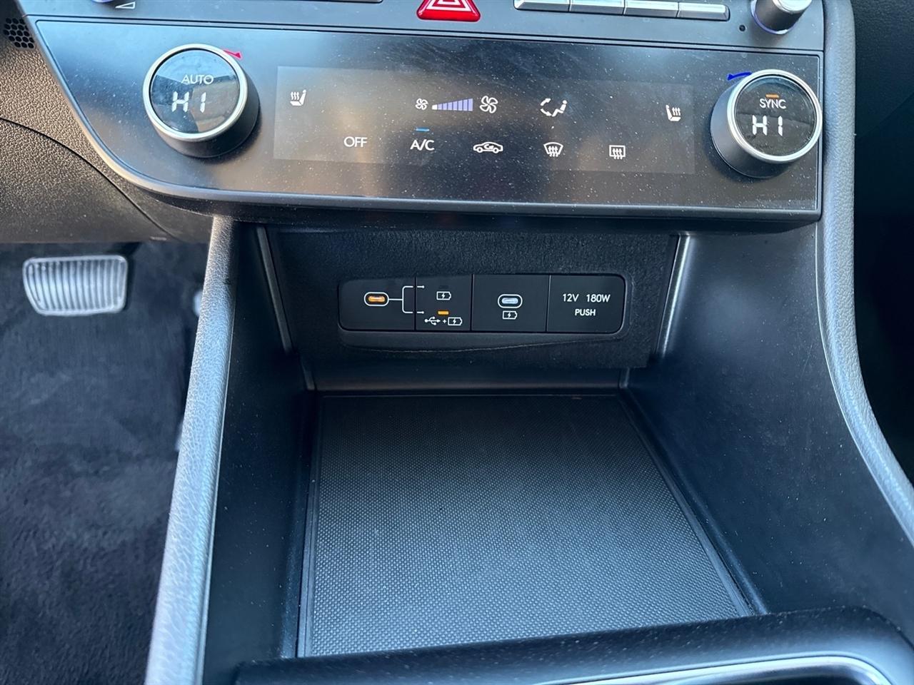 Hyundai Sonata SEL 2025