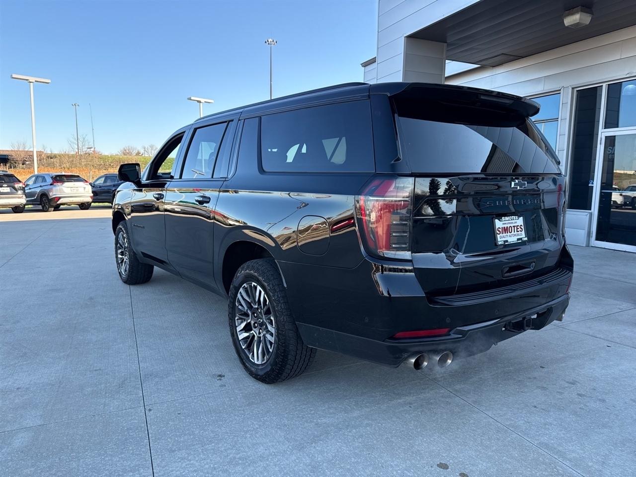 Chevrolet Suburban  2025