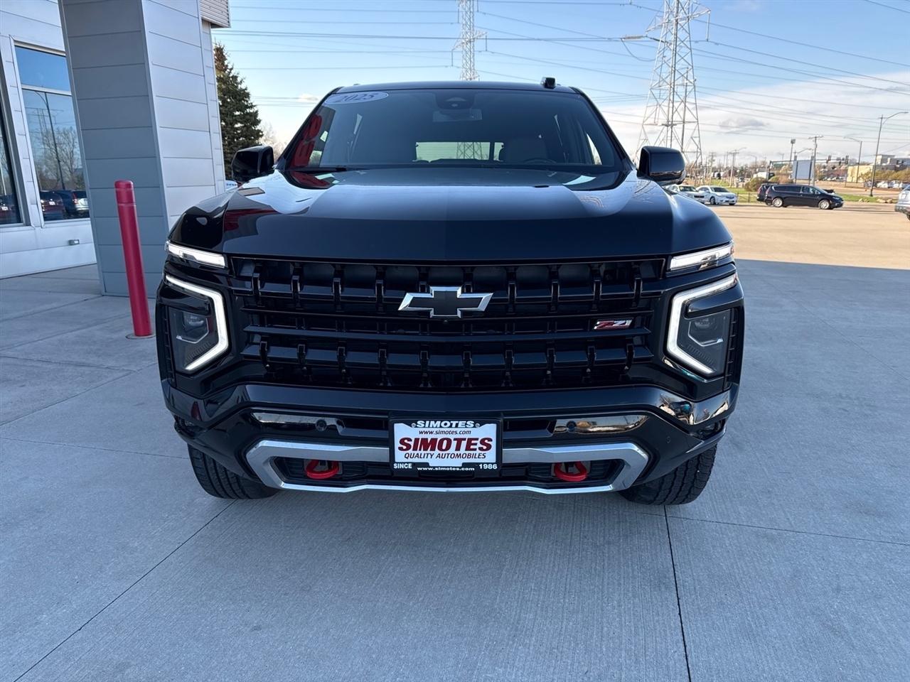 Chevrolet Suburban  2025