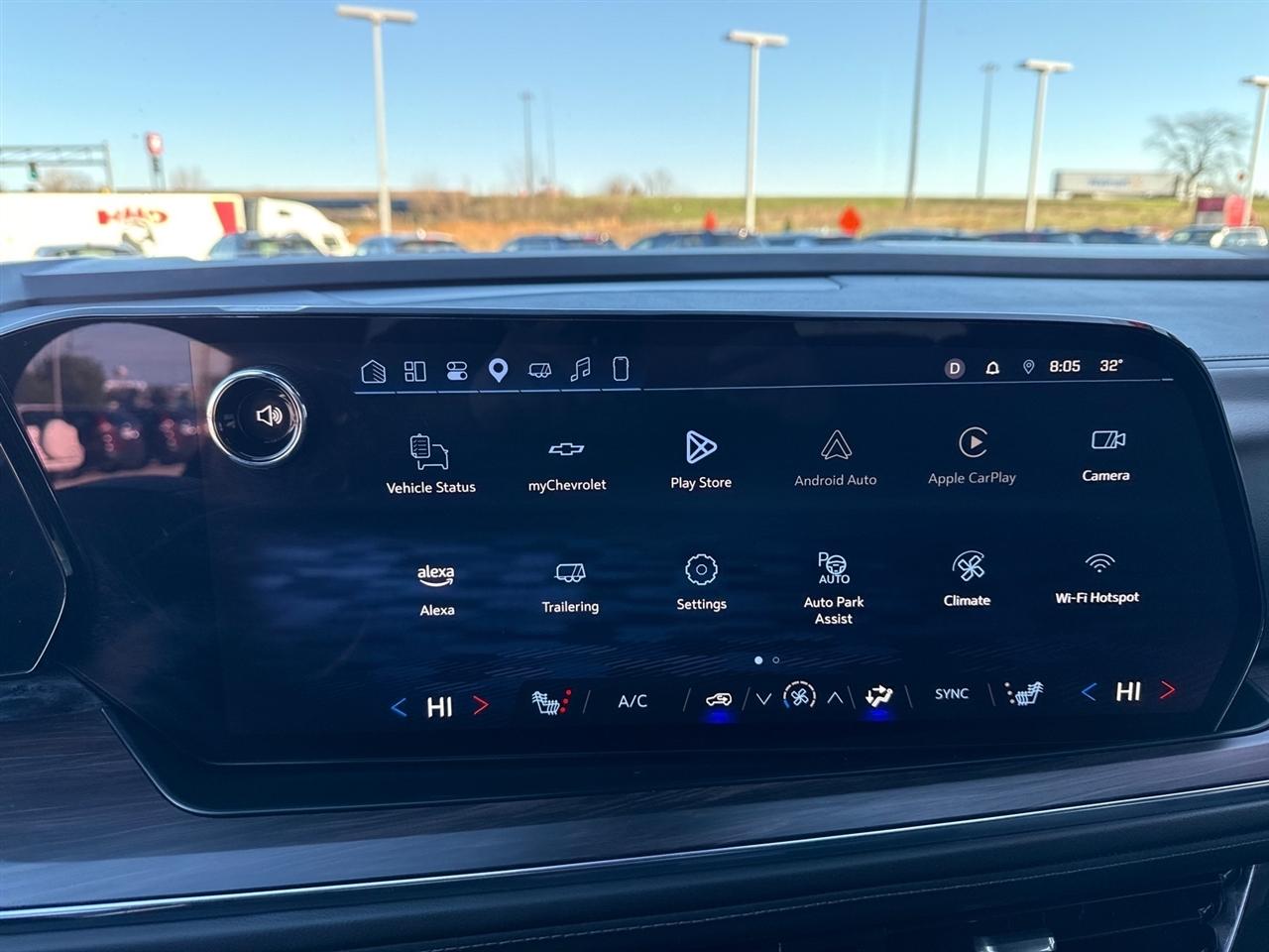 Chevrolet Suburban  2025