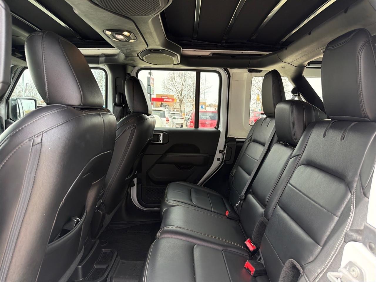 Jeep Wrangler Unlimited Sahara 2019