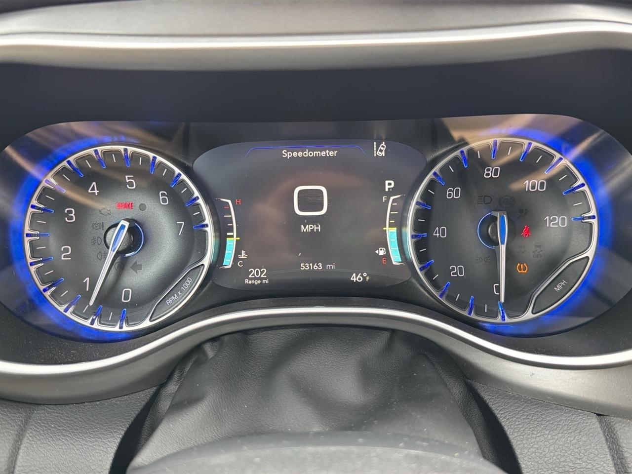 Chrysler Pacifica Select 2025