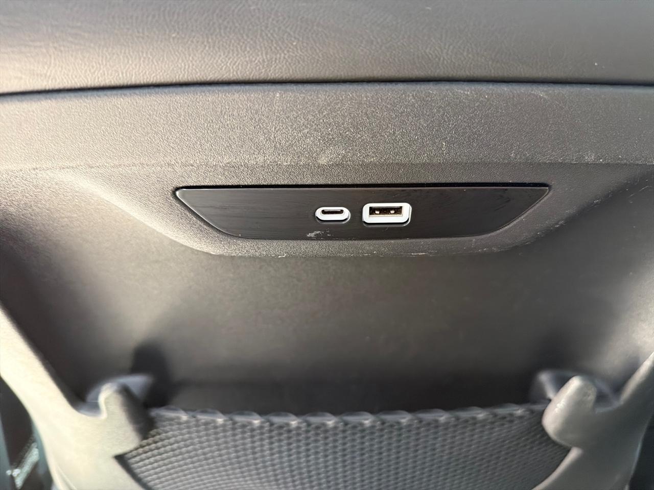 Chrysler Pacifica Select 2025